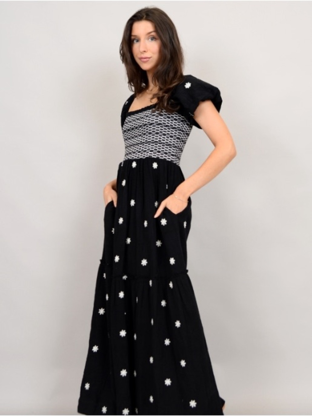 RD Style Black Midi/Maxi Dress with White Daisy Embroidered Appliqué 100% Cotton - Picture 2 of 13